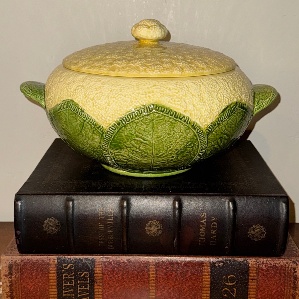 Vintage Cauliflower Ceramic Soup Tureen Cauliflora by JSC Bohemian Cottage